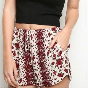 🛑SOLD🛑 Brandy Melville Rose Patterned Shorts